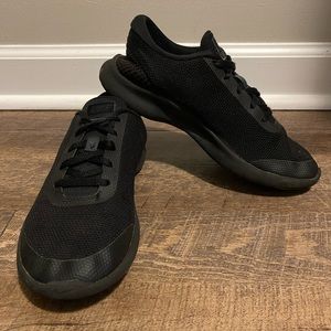 Nike Black Athletic Shoes